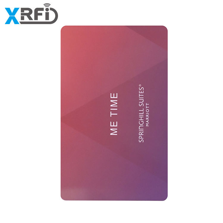 How enterprises and governments choose a card supplier